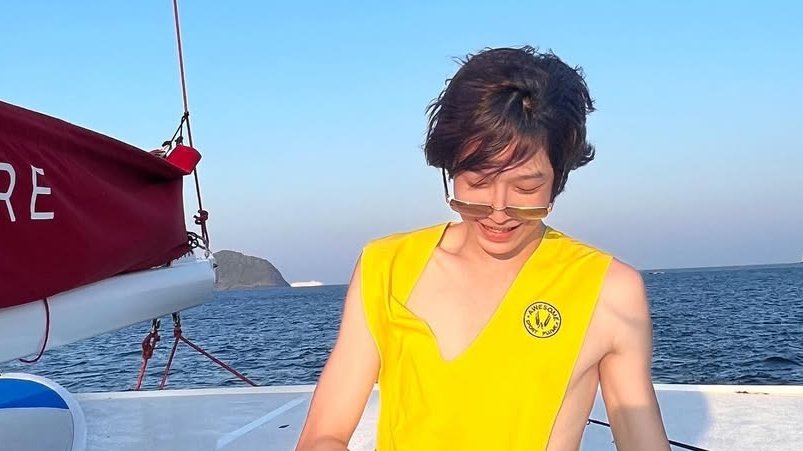 เน็กซ์รู้มั้ย เพราะสีเหลืองน่ะ เป็นสีของความสุขนะ พี่ขอให้เธอมีความสุขผ่านหัวใจสีเหลืองทุกดวงเลย 💛

#ต่อไปใครก็รักเน็กซ์