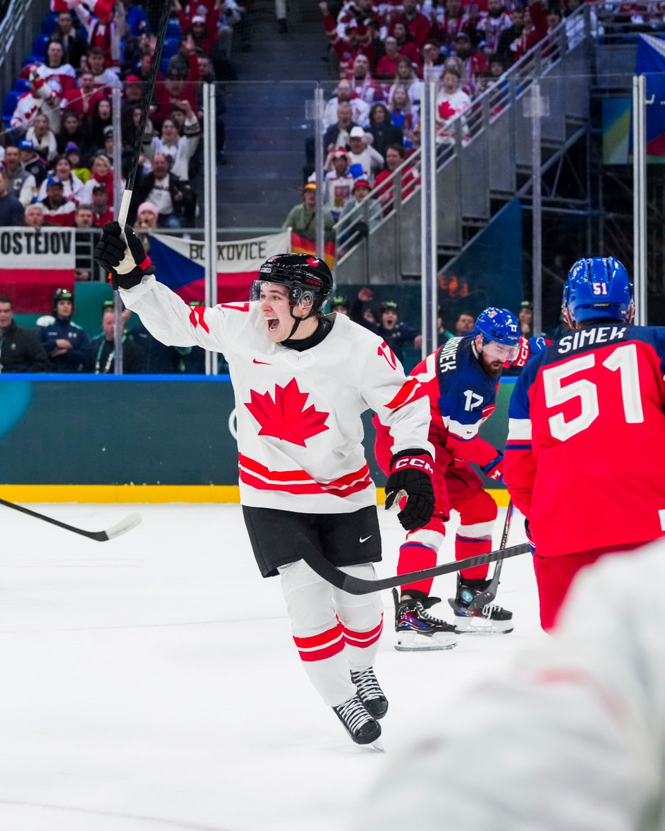 THE YOUNGEST ON THE TEAM, CELIBRINI, BURIES THE FIRST GOAL! 😍🥅

📸 Leah Hennel/COC