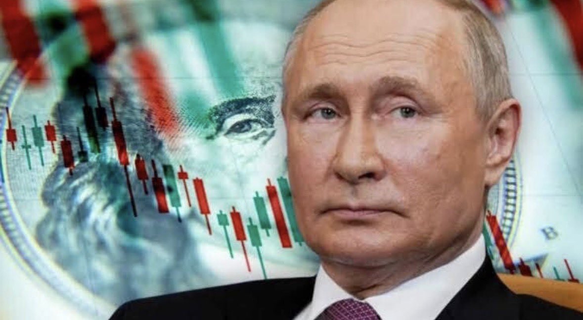🚨JUST IN: Russia is now considering moving back to the U.S. Dollar as part of a wide-ranging economic partnership with President Trump. 

The potential partnership:

U.S. and Russia working together on fossil fuels. 

Joint investments in natural gas. 

Offshore oil and critical
