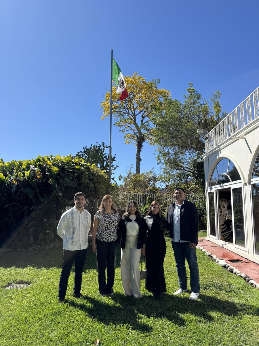 Embajada de México en El Salvador 🇲🇽 🇸🇻 tweet media