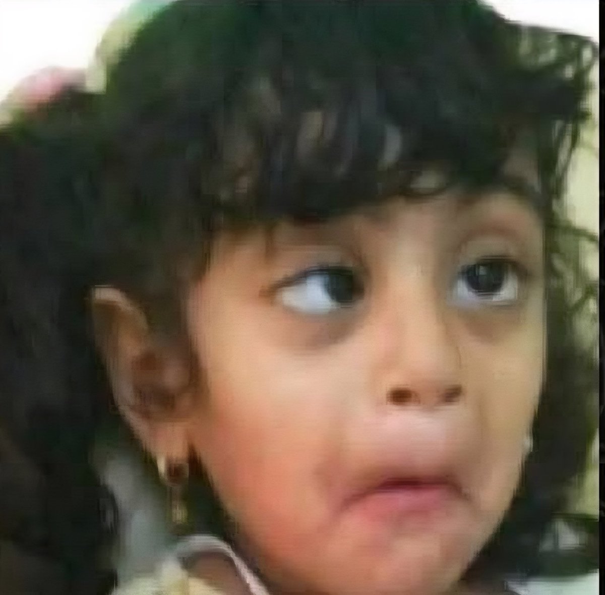 No pudieron lograr que les pongan una pinche silla a los trabajadores y creen que les van a dar dos días de descanso.