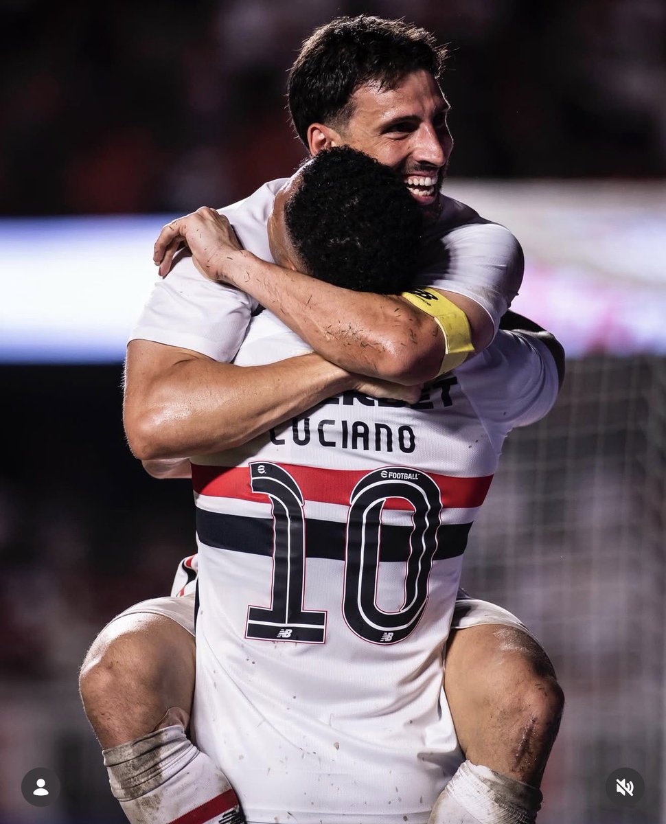 lele 🍉 (@lelezin9) on Twitter photo 