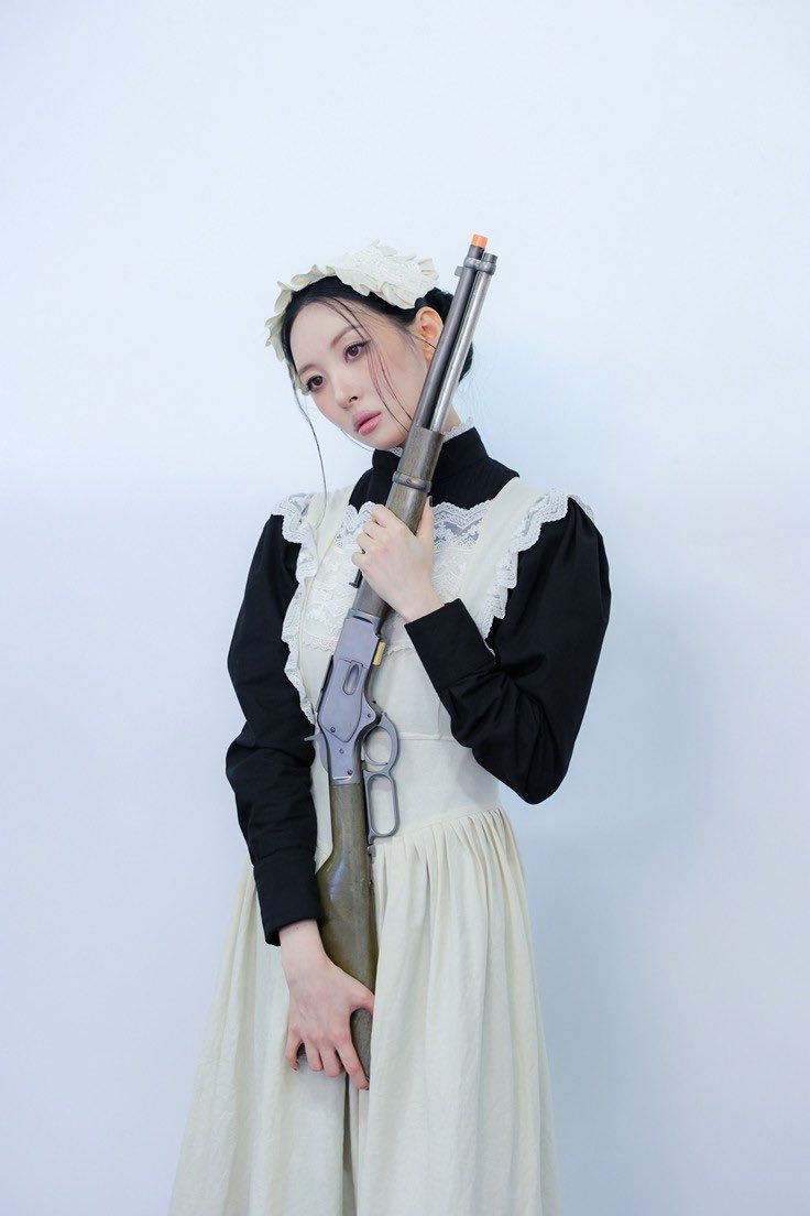 Hourly Sunmi tweet media