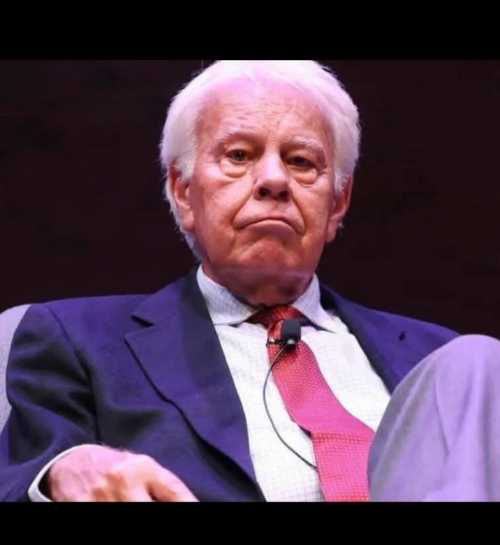 "Cuídese de Felipe González, sí ese que tiene las manos manchadas de cal viva".

Pablo Iglesias a Pedro Sánchez, en 2016 en una sesión en el Congreso de los diputados.

El tiempo un vez más, dió la razón a Pablo Iglesias.