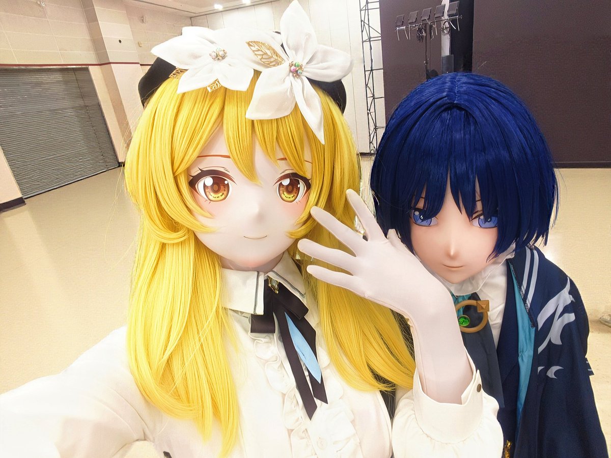 xiaoshenqi666's tweet photo. 見て、私がコミケで誰を見つけたか！😊😊😊
#kigurumi #着ぐるみ #原神 #荧 #散兵 #流浪者 https://t.co/bBXXtcP74D