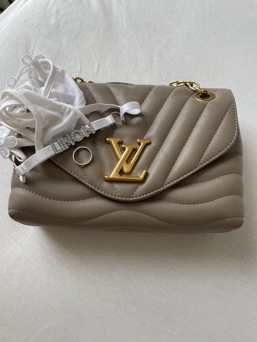 Linon Précieuse tweet media