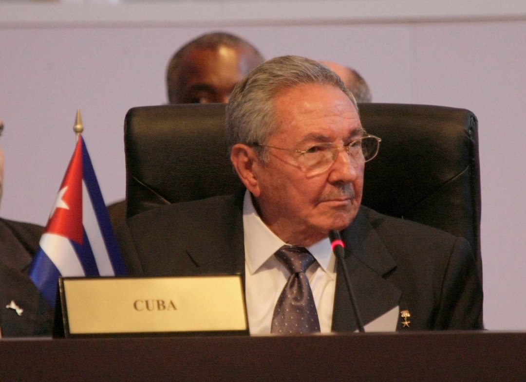 #Raúl en la Cumbre de las Américas (2015): 
"La agresión aumentó la resistencia y aceleró el proceso revolucionario. (...). El hostigamiento trae más revolución, la historia lo demuestra". 
#CubaVencerá