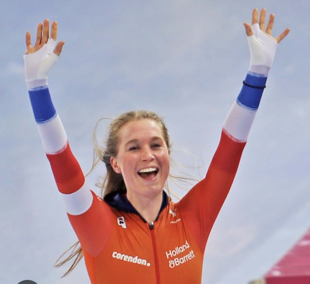henky007's tweet photo. Werelds #Conijn. Van harte Merel.
ZILVER !!!!!!!! #Olympics2026 https://t.co/Ed3c40BA69