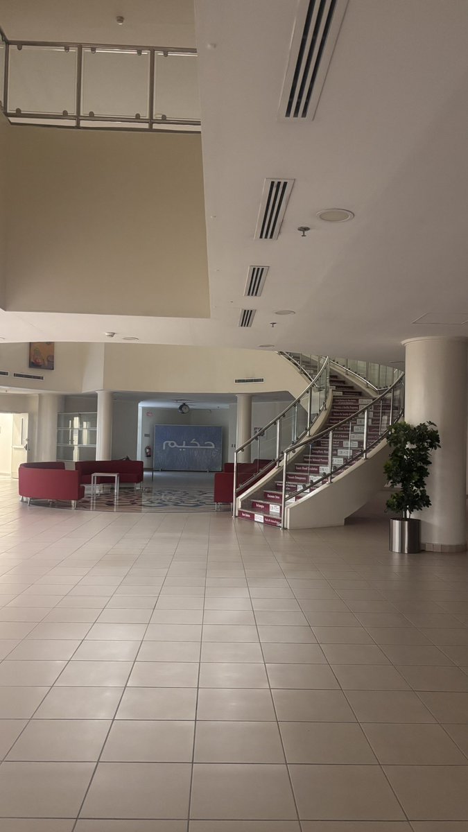 زَيْنَب tweet media