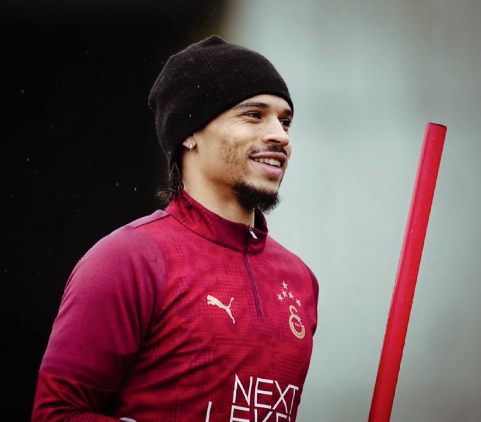 Leroy Sané, bugünkü antrenmanda yer aldı.