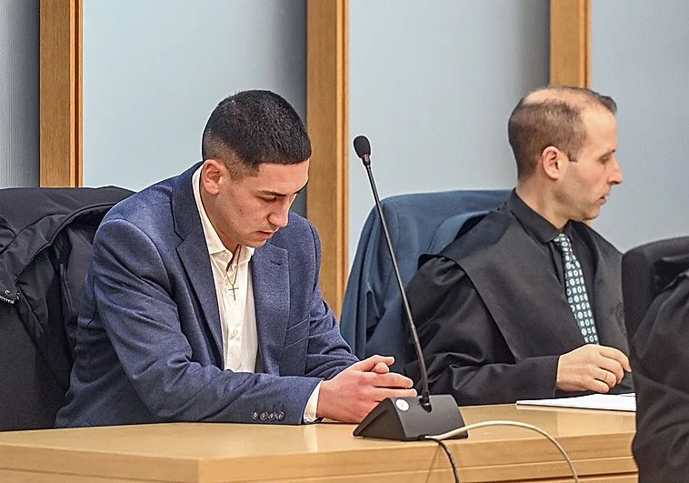 🇪🇸 | La «Justicia» deja en libertad al miembro de Antifa que asesinó hace dos años al vallisoletano Sergio Delgado en Burgos. 

El juez de la Audiencia Provincial de Burgos ha dejado en libertad provisional a José Luis Novoa, el izquierdista radical que asesinó al joven Sergio