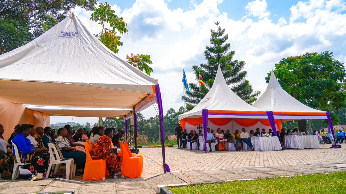 pearlbank_ug's tweet photo. This partnership reflects our purpose to foster prosperity for Ugandans, by improving health outcomes, keeping children in school, and advancing sustainable financial inclusion through community-owned systems that last.
#PearlBankUg #GrowProsper #WASHFinancing https://t.co/4Y8WbH4VB7