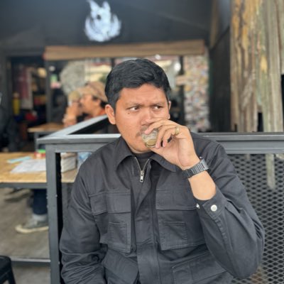 Katariga's tweet photo. #FotoProfilBaru https://t.co/L7d5QcaaBl
