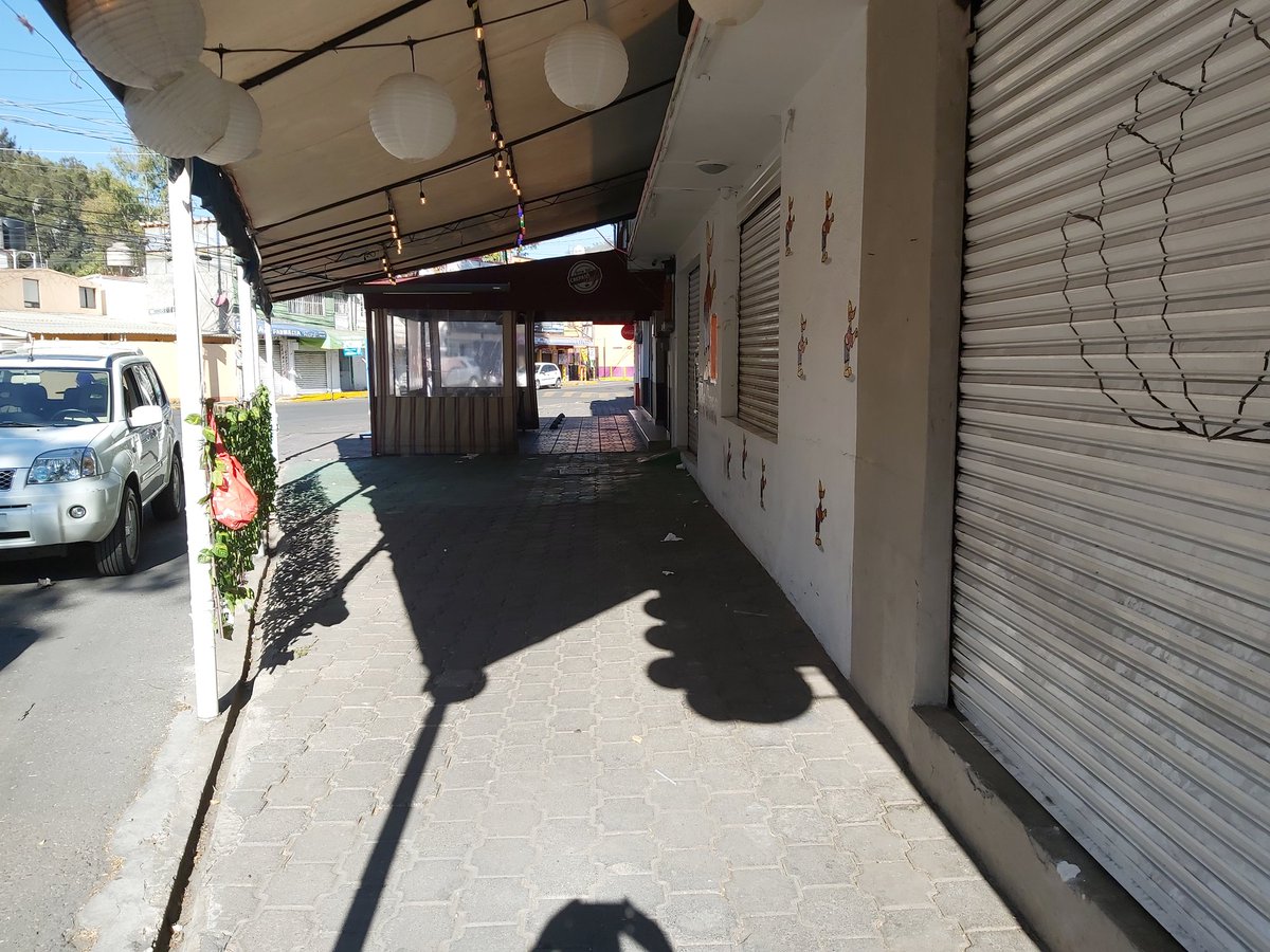 AlejandroOC20's tweet photo. @TuAlcaldiaGAM @yancolozano Y la invasion de espacios publicos cuando sera resuelta este negocio invade banqueta y no pasa nada, av. Fernando amilpa 190 ctm el risco @supercivicosmx @GobCDMX @telediario https://t.co/x73R4ss1vm