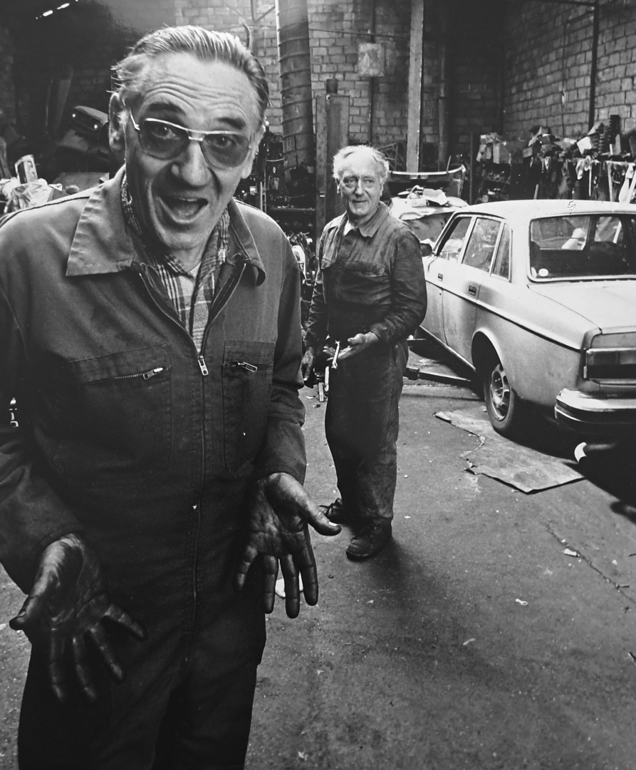 Bonne journée !... 
#JeudiPhoto #Photo #Photographie #Photography
Attention : derniers jours pour visiter l'exposition « Robert Doisneau, Gentilly » à la Maison de la Photographie Robert-Doisneau 1, rue de la Division-du-Général-Leclerc, Gentilly (94). C'est jusqu’au 15 février !