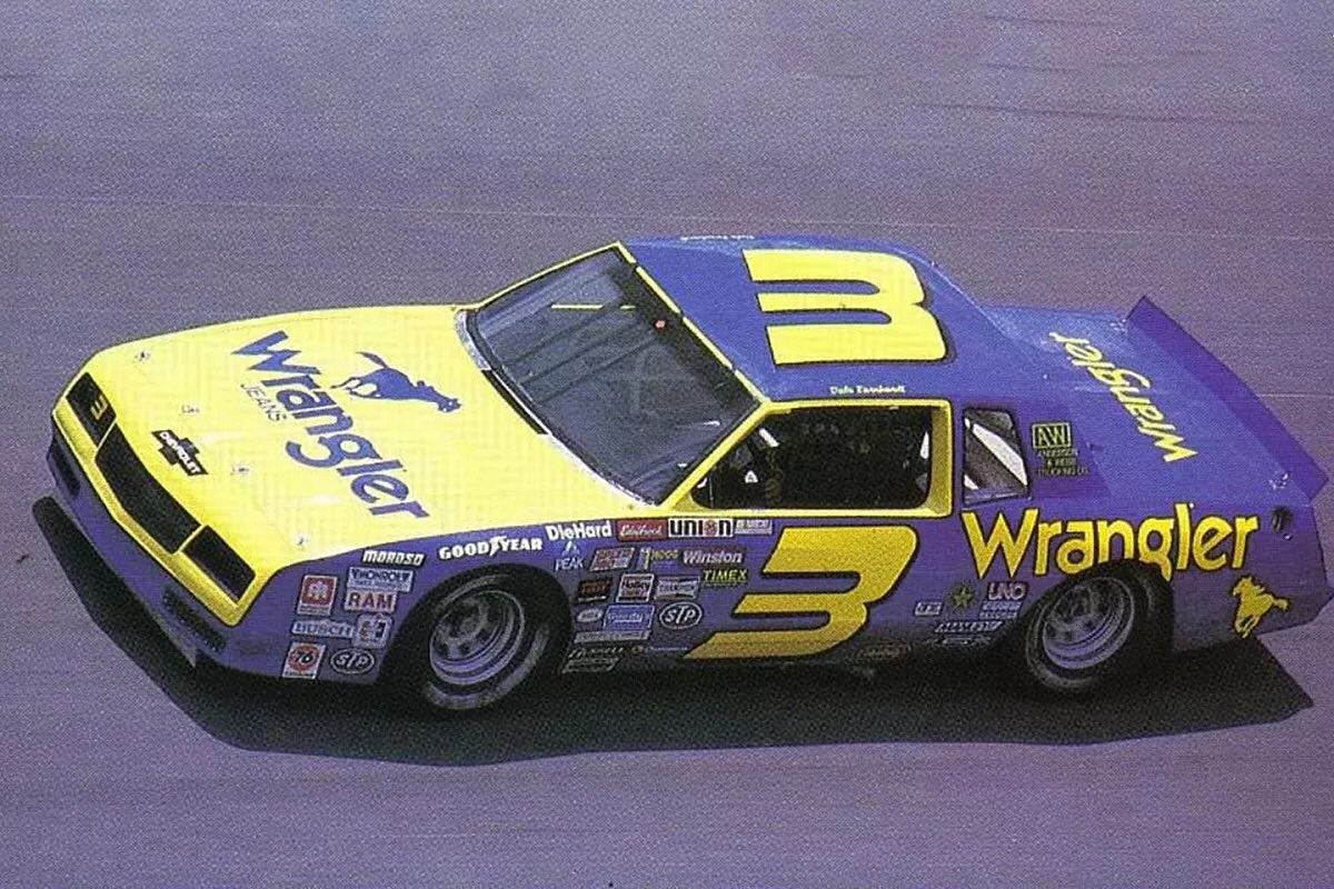 row_racing's tweet photo. Counting the days! 😊
#GreatAmericanRace 🏁
Dale Earnhardt - 1984 #BlueGoose https://t.co/cNSS6agkBx