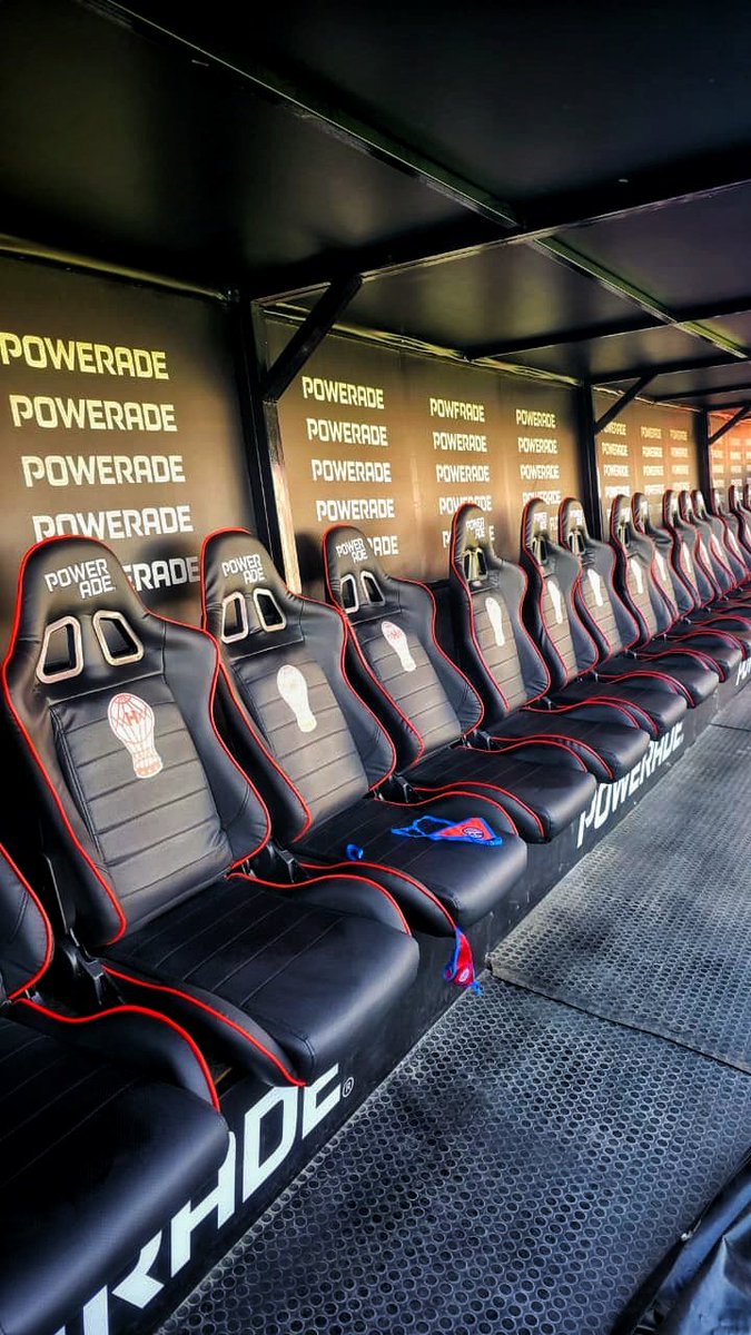 Nuevos bancos de suplentes en el Palacio 📣

👉🏻 No sólo se cambiaron de sector en el estadio, sino que además se renovaron los asientos por butacas reclinables 👌🏻

#VamosGlobo 🎈
#HuracánYNadaMás