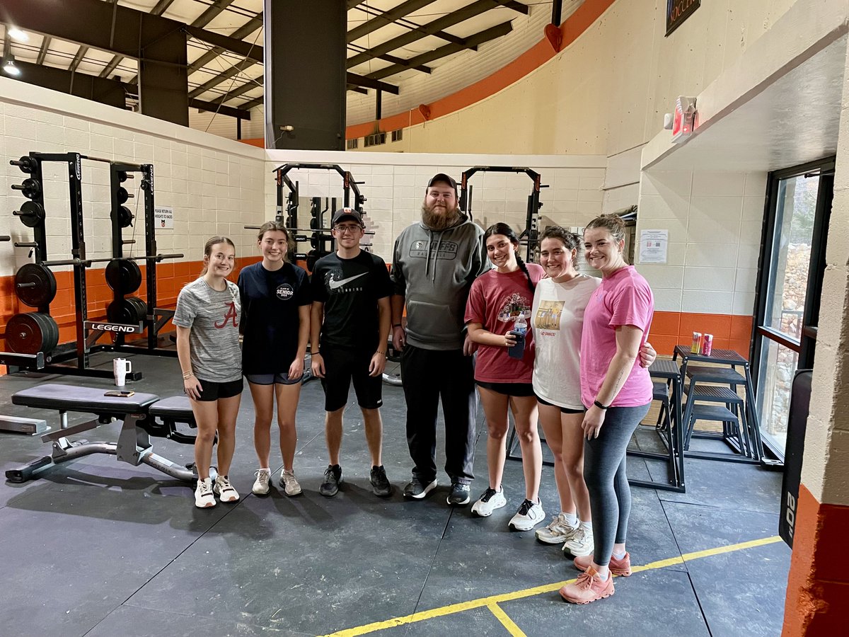 Milli Golf 6:00am strength training! Oh how we love it!😉 Special thanks to our awesome strength and conditioning coach, Dylan Forbes!  #GoMilliGolf!
