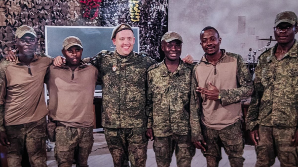 Leyɗe Afrik keewɗe kolli mettu mberɗe mumen e binnditaagol sukaaɓe Afriknaaɓe e nder konu Russie e dow waawnere ngam wallitaade ɓe e ndee hare maɓɓe e Ukraine rfi.my/CRDw.x