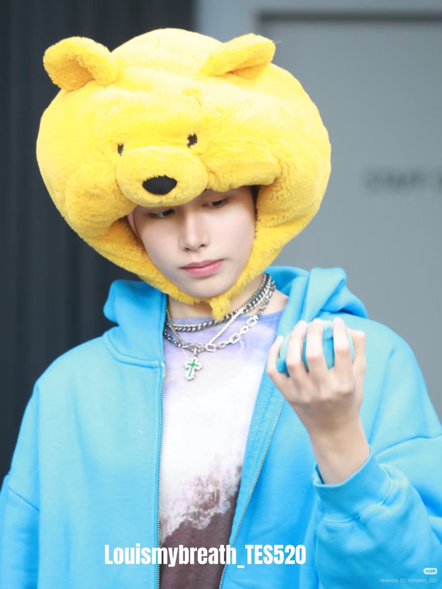 260212 mini record 

baby louis with baby shark 🦈🩵💛

#LOUIS #루이 #LNGSHOT #롱샷