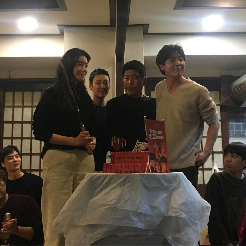 Danbal_er's tweet photo. 넷플이 아무리 손더게스트 내려봐라
2026년에도 본체가 비하인드 컷 말아주고
시즌 2 기다리는 팬 한가득이다 https://t.co/zQFsGRRuJI