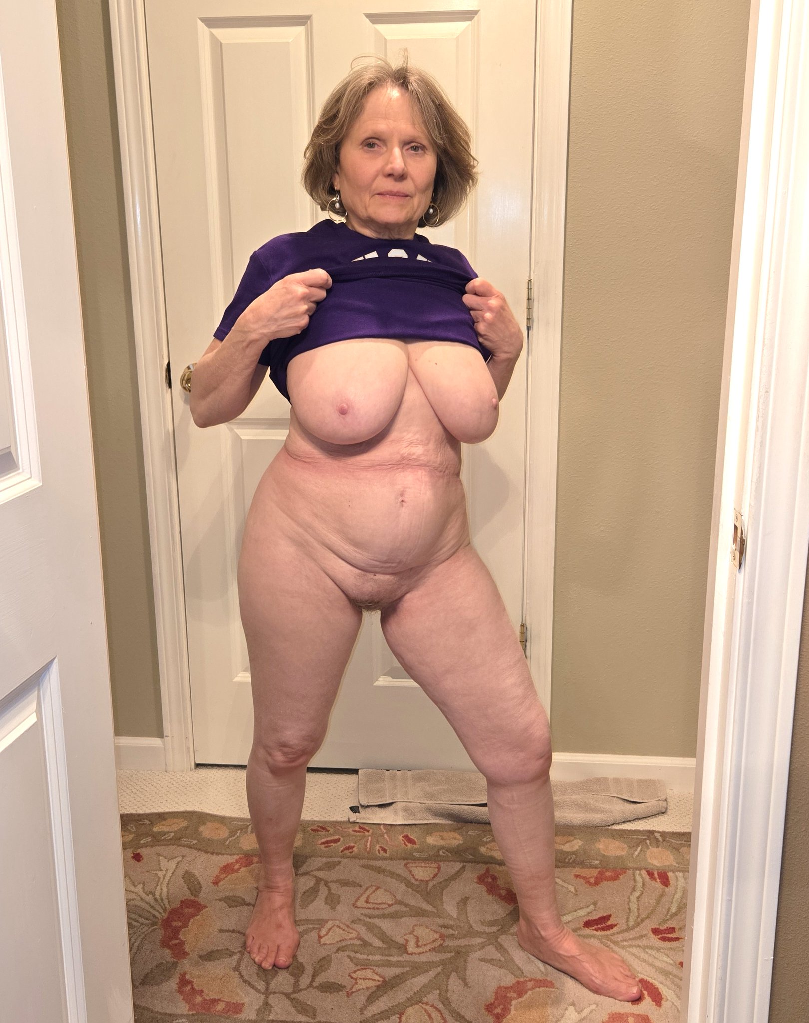 THANK YOU FOR 20,000 FOLLOWERS!! My fans are awesome 🥰 @marierocksxxx https://t.co/G2S22kpHMK #marierocks #GILF 😉 https://t.co/TTdsM0fmUh