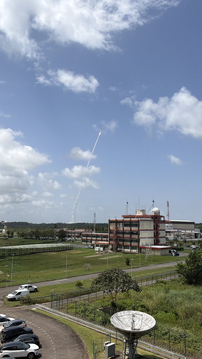 Centre spatial guyanais tweet media