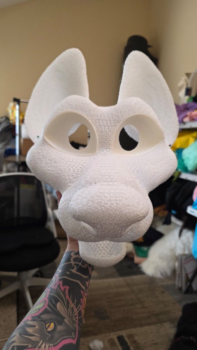 Ritz Costumes tweet media