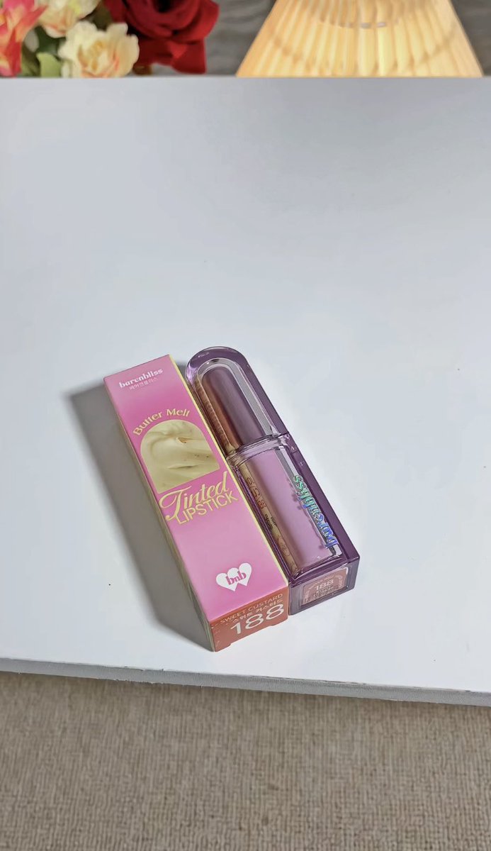 yourlifehere5's tweet photo. 🌷💓🌸💄🌺 https://t.co/yGoVOFNagO
