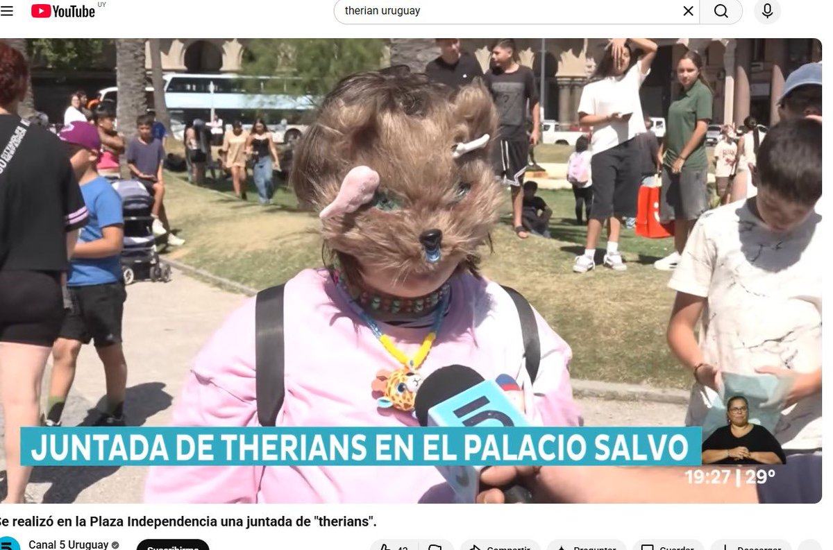 NPromete's tweet photo. Madre @marthalamartha estabas en Uruguay y no me avisaste  

#therian #montevideo #uruguay https://t.co/54N9dXBjhA