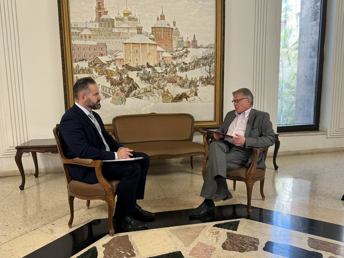 Embajador Víctor Koronelli tweet media