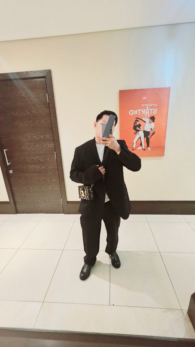 yanyanner's tweet photo. #concert michael pangilinan in dxb2026
@worl trade centre#juilian san jose &amp; marco rudio🎶🎤🇦🇪🤗♥️#live generation https://t.co/LEyol5X03p
