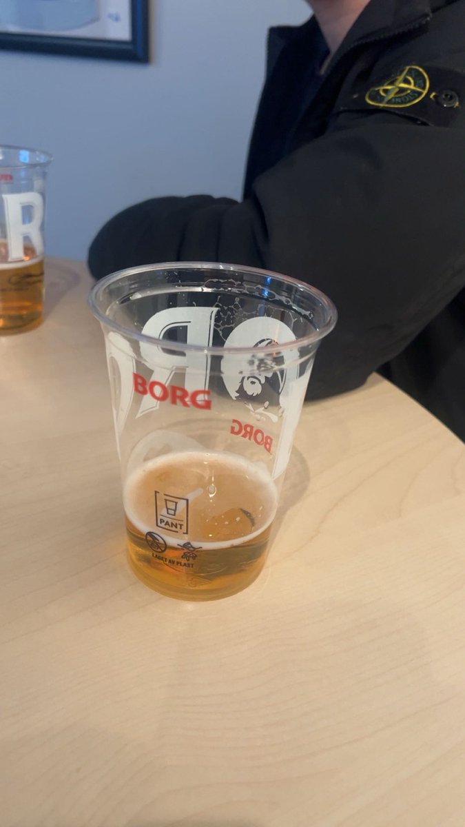 Kålhodet tweet media