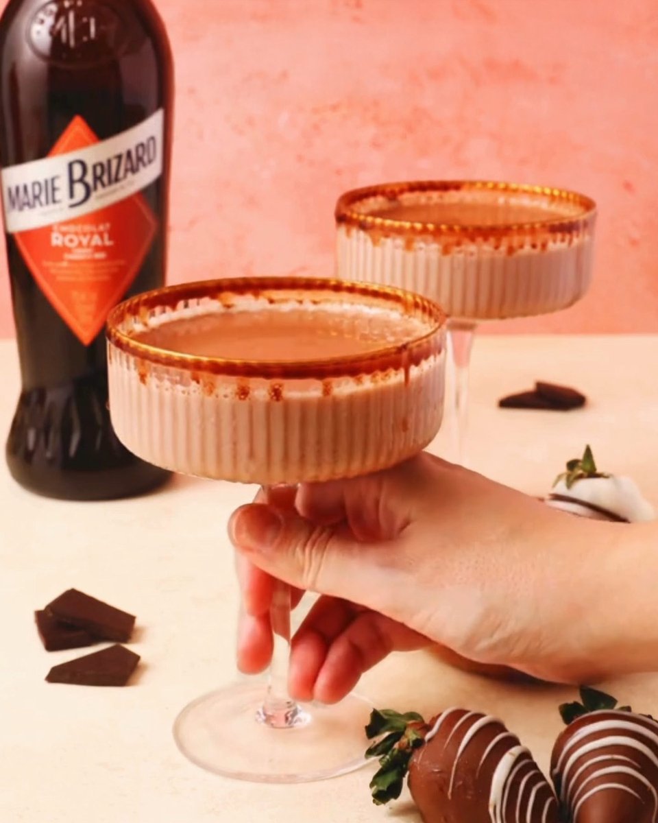 Go Social tweet media