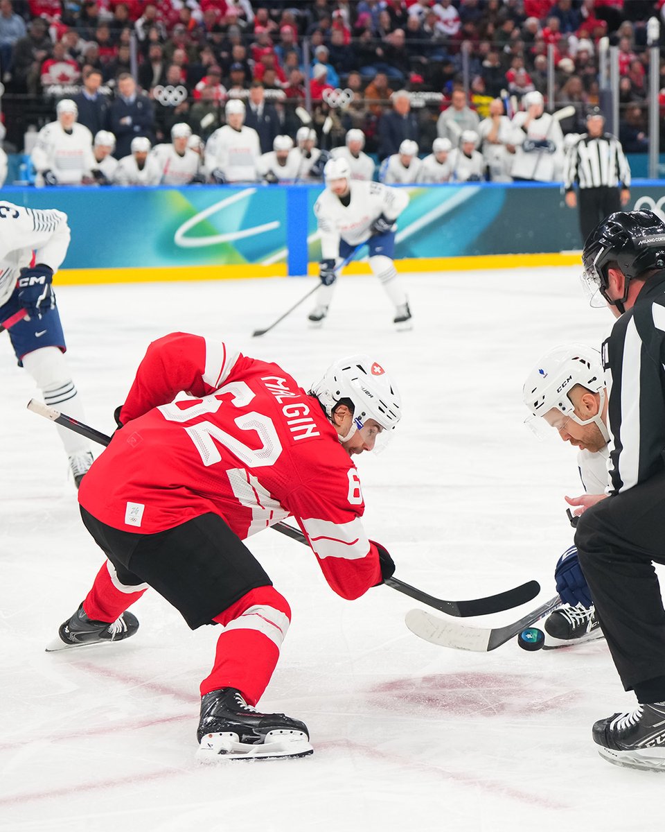 SwissIceHockey's tweet photo. 📸🇨🇭 vs. 🇫🇷

#SIHF #MilanoCortina2026 #Olympics #zämefürdSchwiiz #ensemblepourlaSuisse #insiemeperlaSvizzera #insembelperlaSvizra https://t.co/rAdblpn1sJ