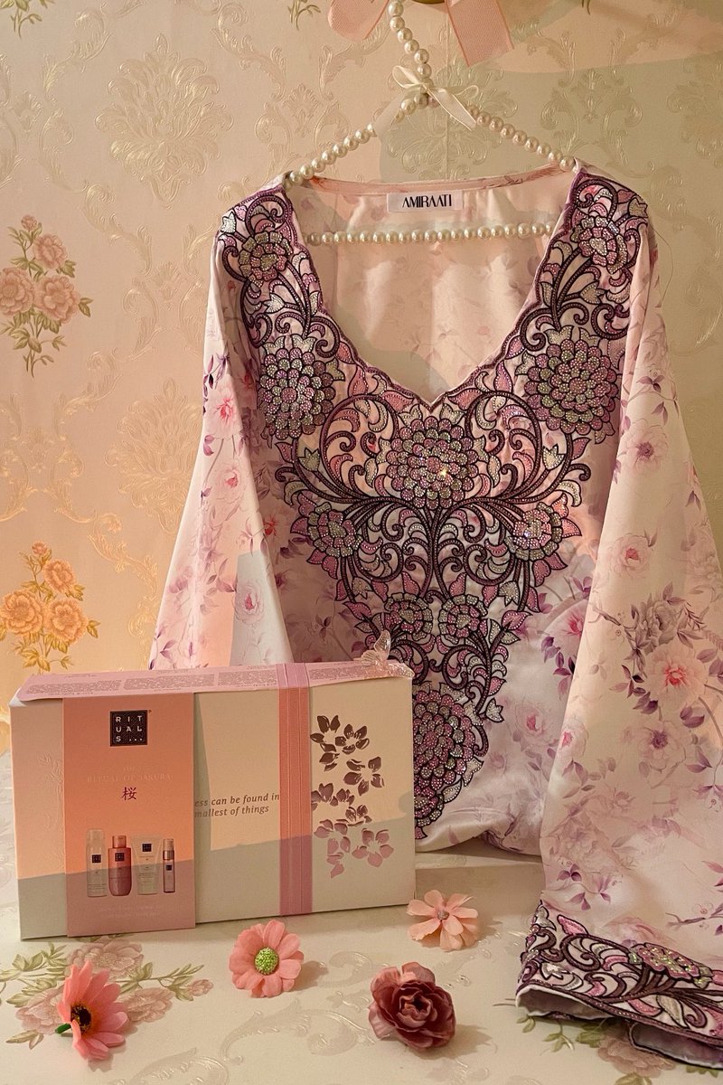 𝐴𝑀𝐼𝑅𝐴𝐴𝑇𝐼 tweet media