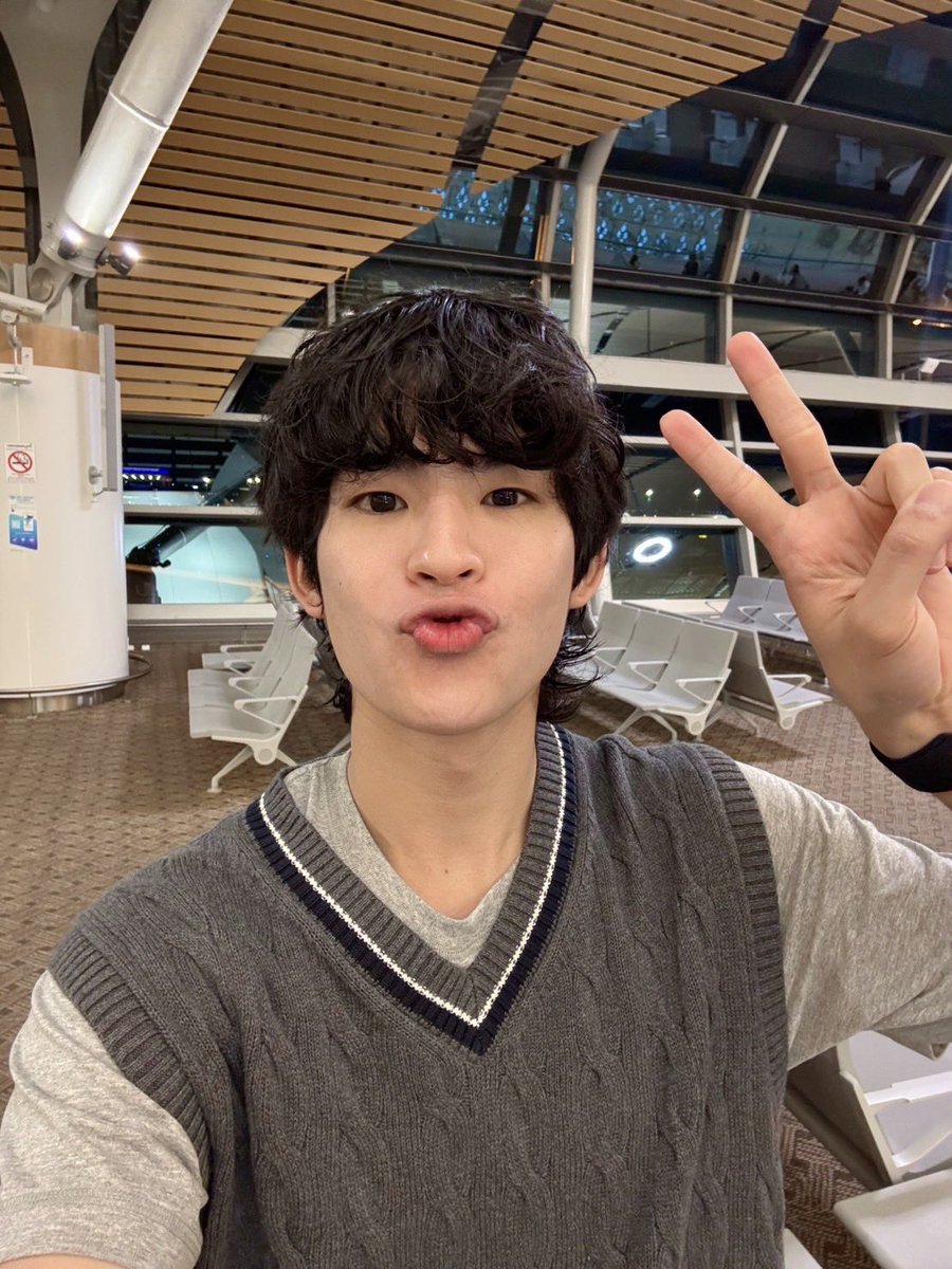 盛り上げに行く準備、バッチリです！~
日本でみんなに会えるのを楽しみにしてるよ💕

พร้อมบินไปเสริมทัพความสนุกแล้วครับ~
เจอกันที่ญี่ปุ่นนะทุกคน💕

#FanEventTokyoxMark
#GMMTV