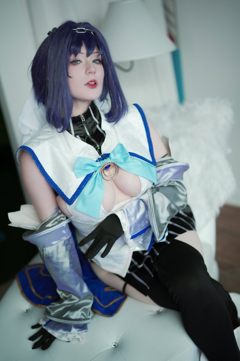 Kronii u r my lil meow meow i love u so much ⏳ 
#kronillust