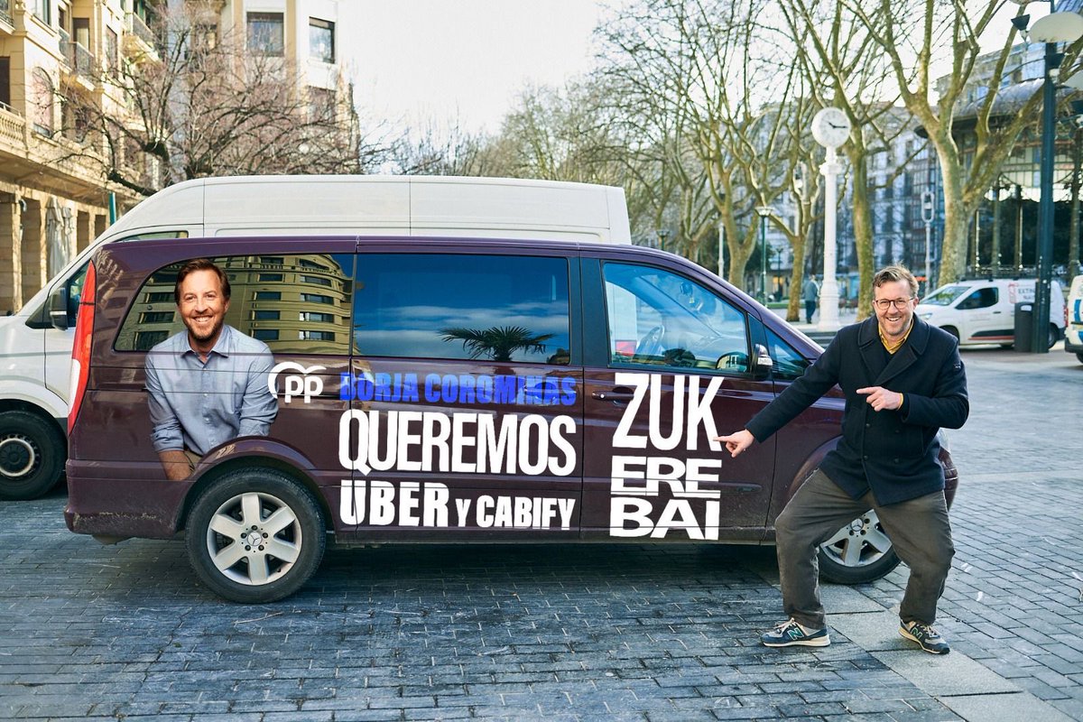 BorjaCorominas's tweet image. Si veis alguno de estos coches este fin de semana dando vueltas por la ciudad, quizás os lleven a casa. 
Queremos un mejor servicio de taxi, #ZukEreBai.