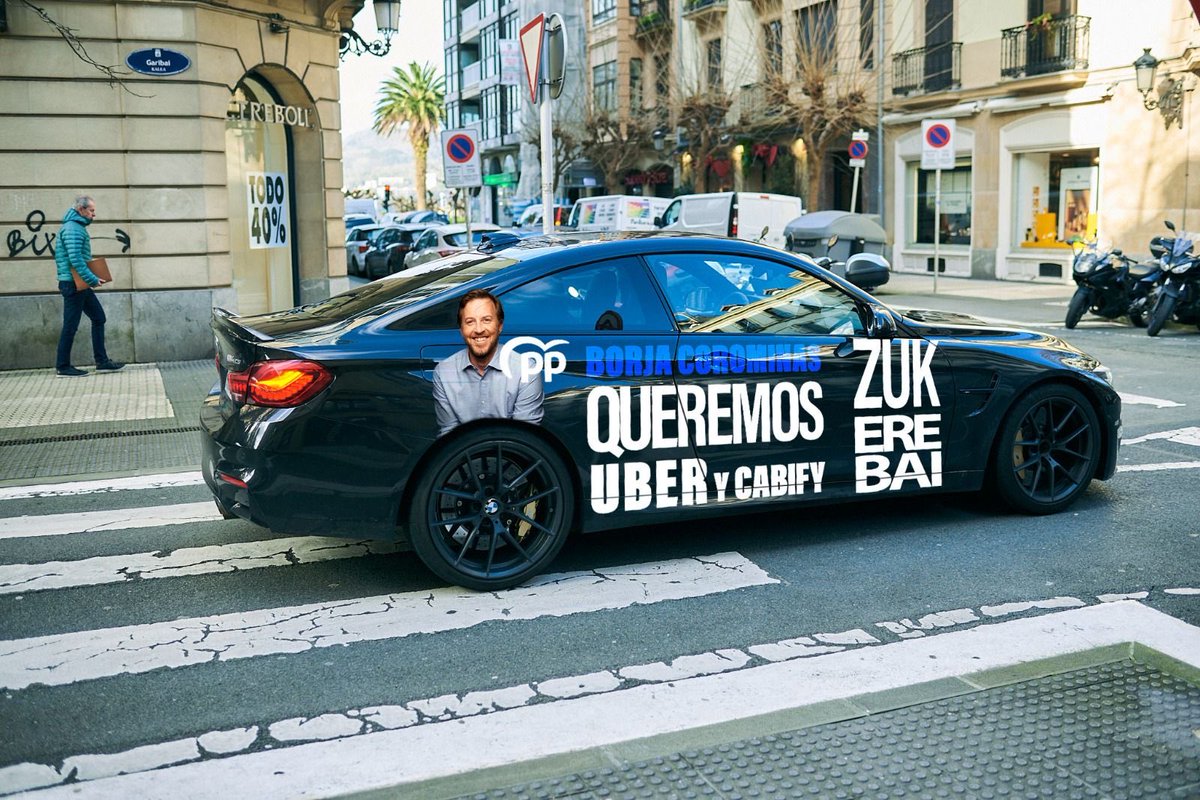 BorjaCorominas's tweet image. Si veis alguno de estos coches este fin de semana dando vueltas por la ciudad, quizás os lleven a casa. 
Queremos un mejor servicio de taxi, #ZukEreBai.