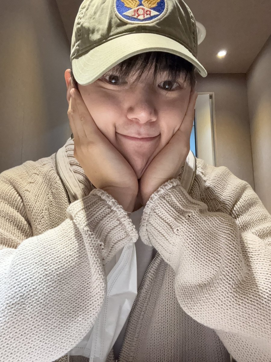 ohfevering's tweet photo. 빤.. https://t.co/RdCwu2GBX9