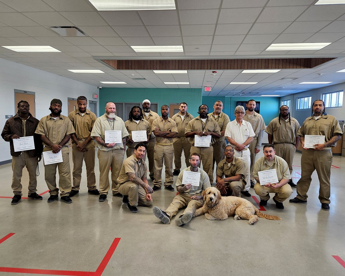 NECorrections's tweet photo. A Recognition Ceremony was held to celebrate graduates of WRAP, Nurturing Fathers, Destination Dads and many 5 Keys courses at RTC and mark milestones in the thier rehabilitation journey. #5Keys #Reentry #TRANSFORMNebraska https://t.co/vTDGQ9clty