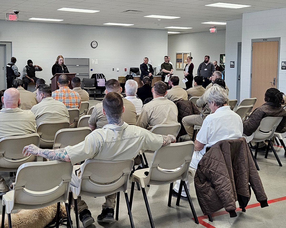 NECorrections's tweet photo. A Recognition Ceremony was held to celebrate graduates of WRAP, Nurturing Fathers, Destination Dads and many 5 Keys courses at RTC and mark milestones in the thier rehabilitation journey. #5Keys #Reentry #TRANSFORMNebraska https://t.co/vTDGQ9clty