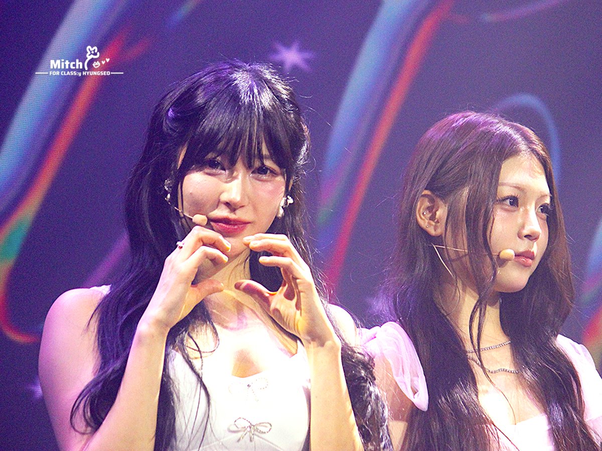 260208 #클라씨 앙콘 

写真慣れてなさ過ぎてどれもこれもタイミング悪かったりボケてたり…
ちゃんと♡になったとこ撮れてないのかなし🥲

#HYUNGSEO #형서 #명형서