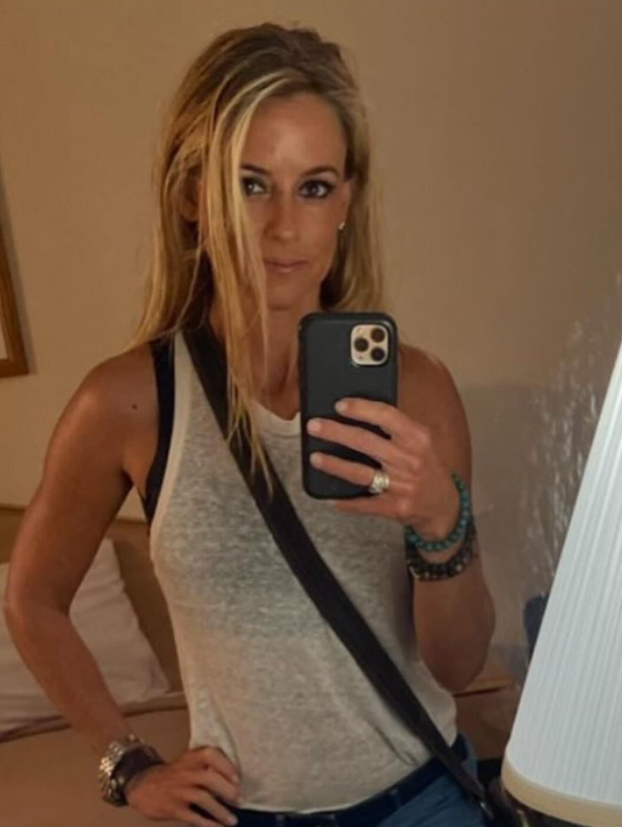 6ixBuzzTV tweet media