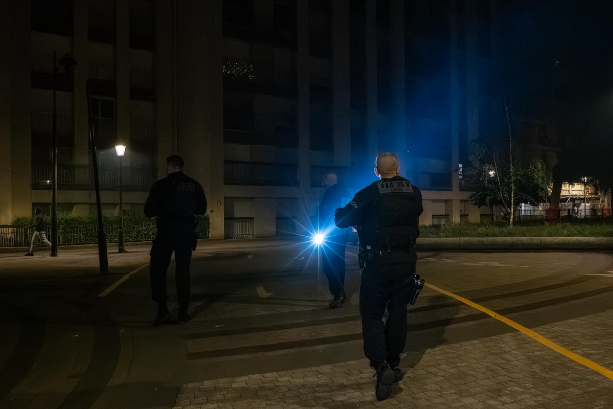 Image de Préfecture de Police - Ce mardi soir, à #Paris10, les policiers ont contrôlé un individu qui avait pris la fuite à leur vue