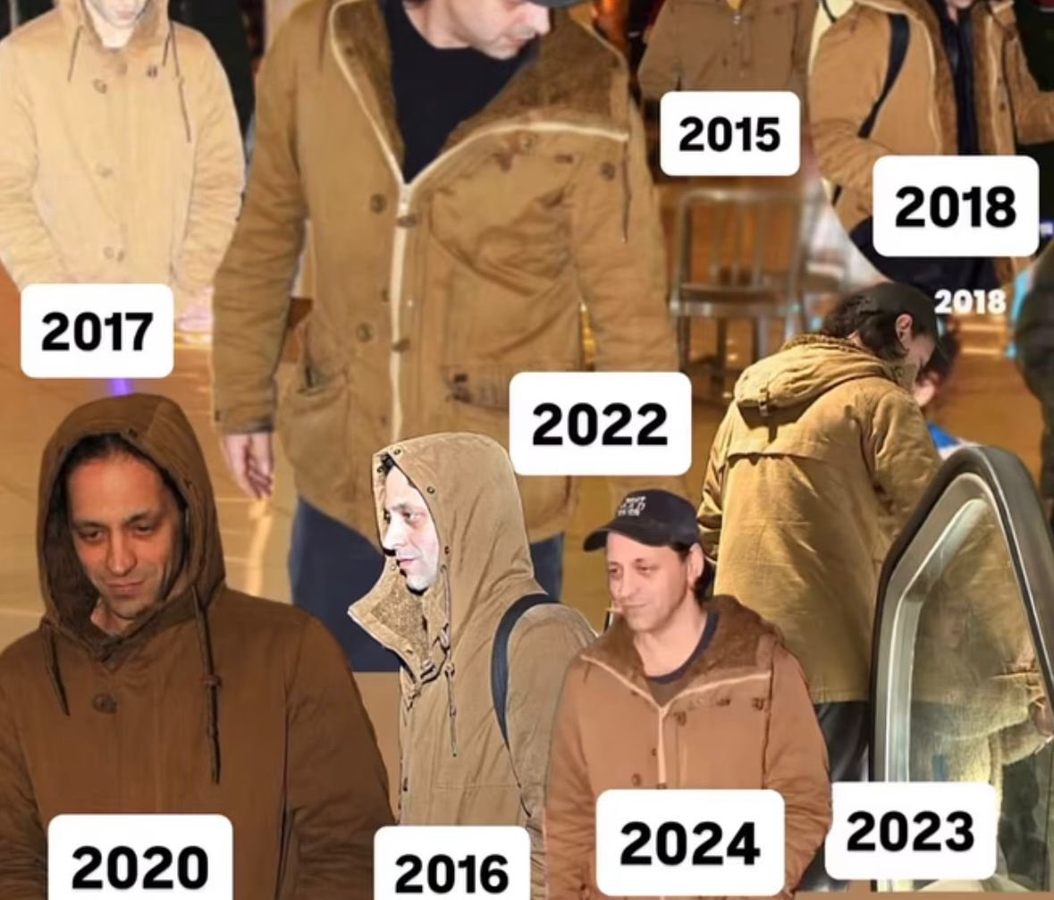 darkwebhaber's tweet photo. Duman’ın solisti Kaan Tangöze, 11 kışın ardından ilk kez farklı bir montla görüntülendi. https://t.co/Nc4x2qNW7r