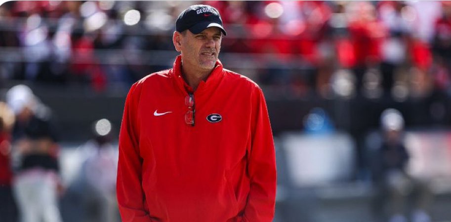Georgia offensive coordinator Mike Bobo is up for the Broyles Award, which will be announced later today. It’s time to give Bobo his flowers as we make a case to be the nation’s top assistant coach. #GoDawgs

Story: on3.com/teams/georgia-…