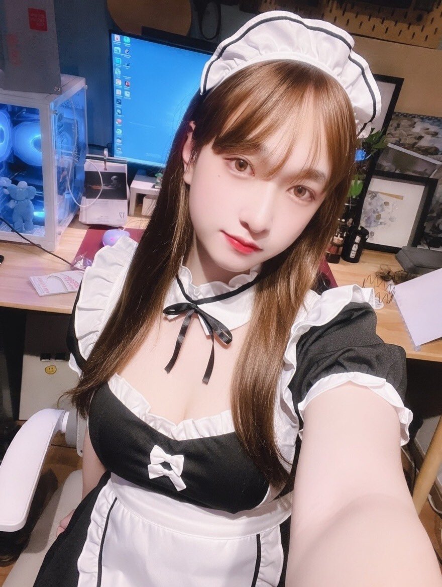 小艾人夫雌 tweet media