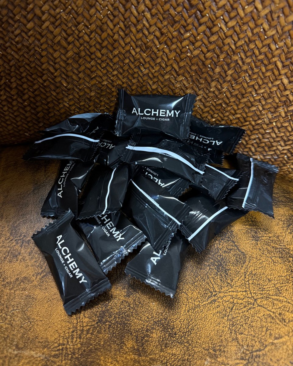 GCKnoxville's tweet photo. We are mint to be with @alchemylounge.cigar!

#graphiccreations #printlocal #custommints https://t.co/N6tz8hPbQg